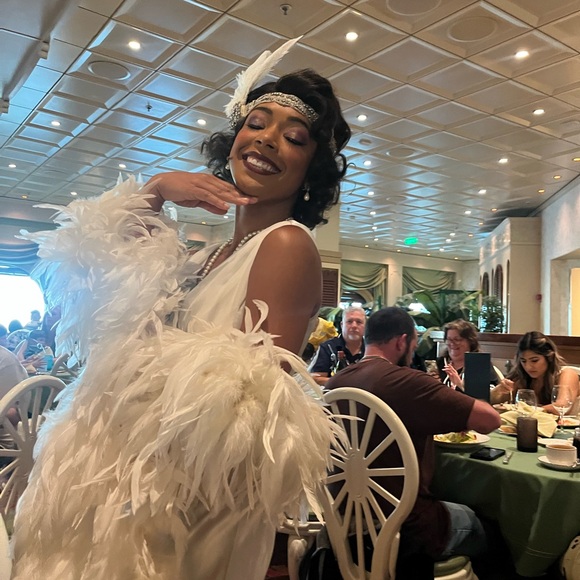 Meet your Posher, Vanessa - Picture 2 of 2